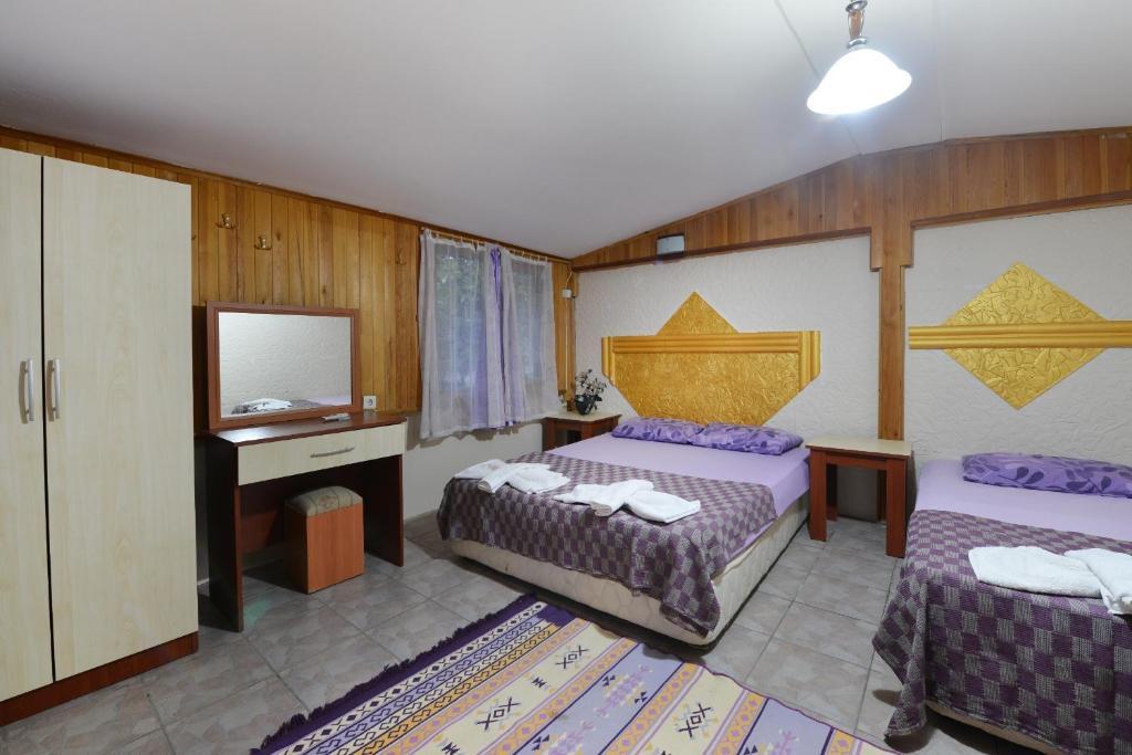 Adabella Pension Cirali Room photo